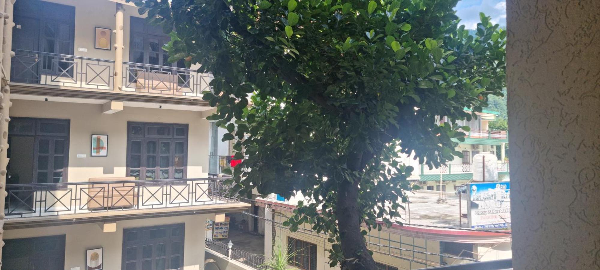 Praana Wellness Resort By Around Stays Rishīkesh المظهر الخارجي الصورة